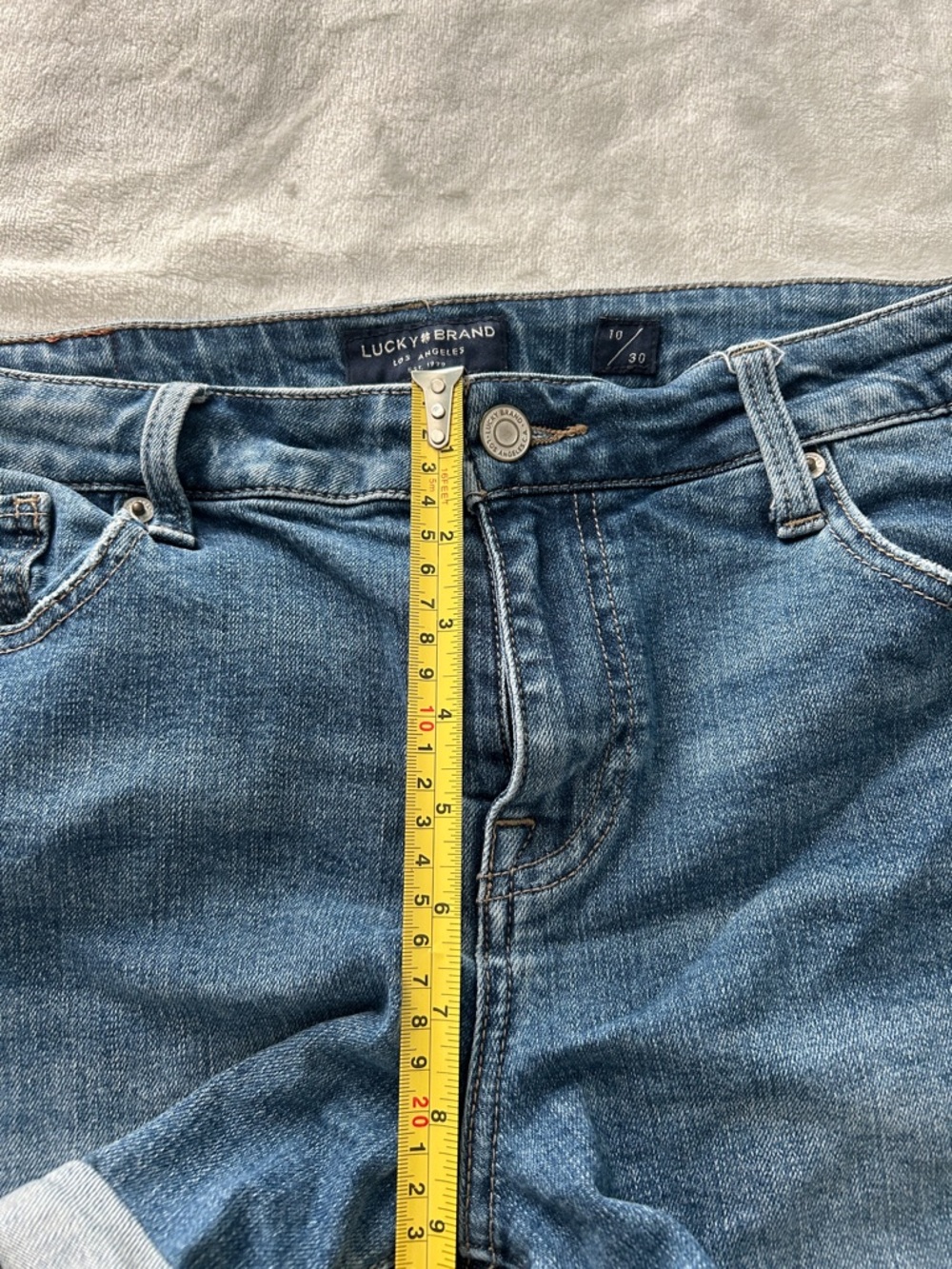 Lucky Brand Women's Rolled Hem Blue Jean Shorts - Picture 5 of 5